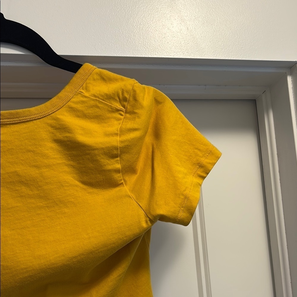 Aritzia Yellow Ruched Crop Top Short Sleeve V Neck Size S - Picture 7 of 8